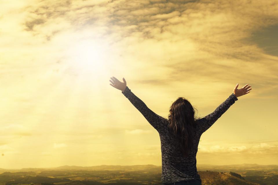 La Ley del Valor y la importancia de tu valía como mujer para crear vida